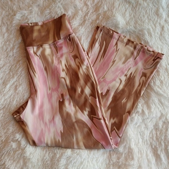 Athleta Pants - NEW Athleta Pink Tie-Dye Cropped Yoga Pants Flared